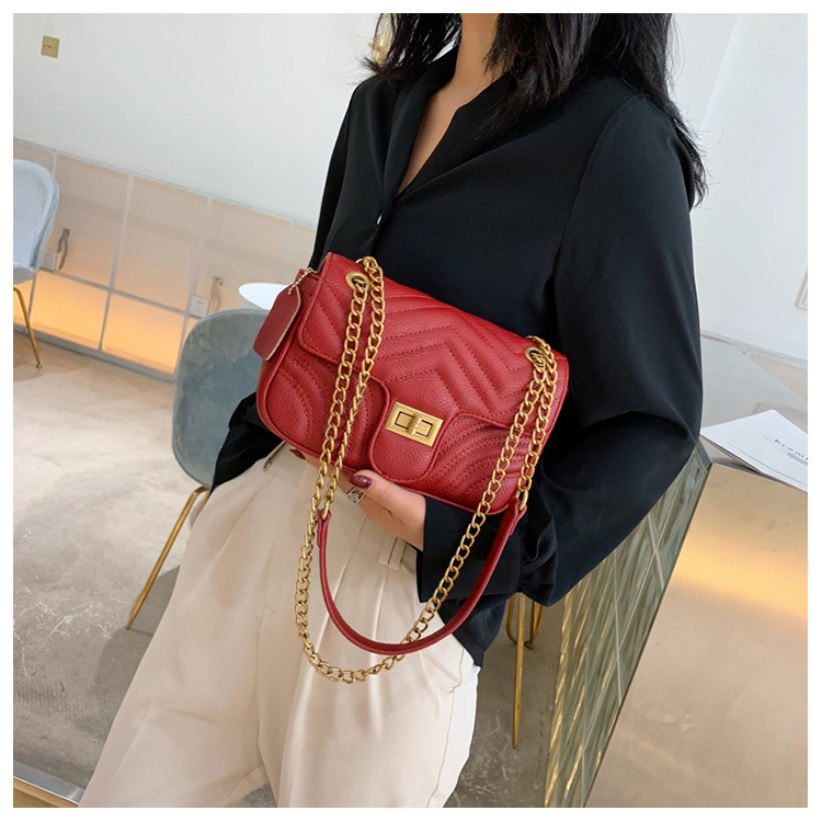 Textured small bags for women 2023 new bags Korean style fashion casual one-shoulder crossbody lock chain small square bag_voghion.com