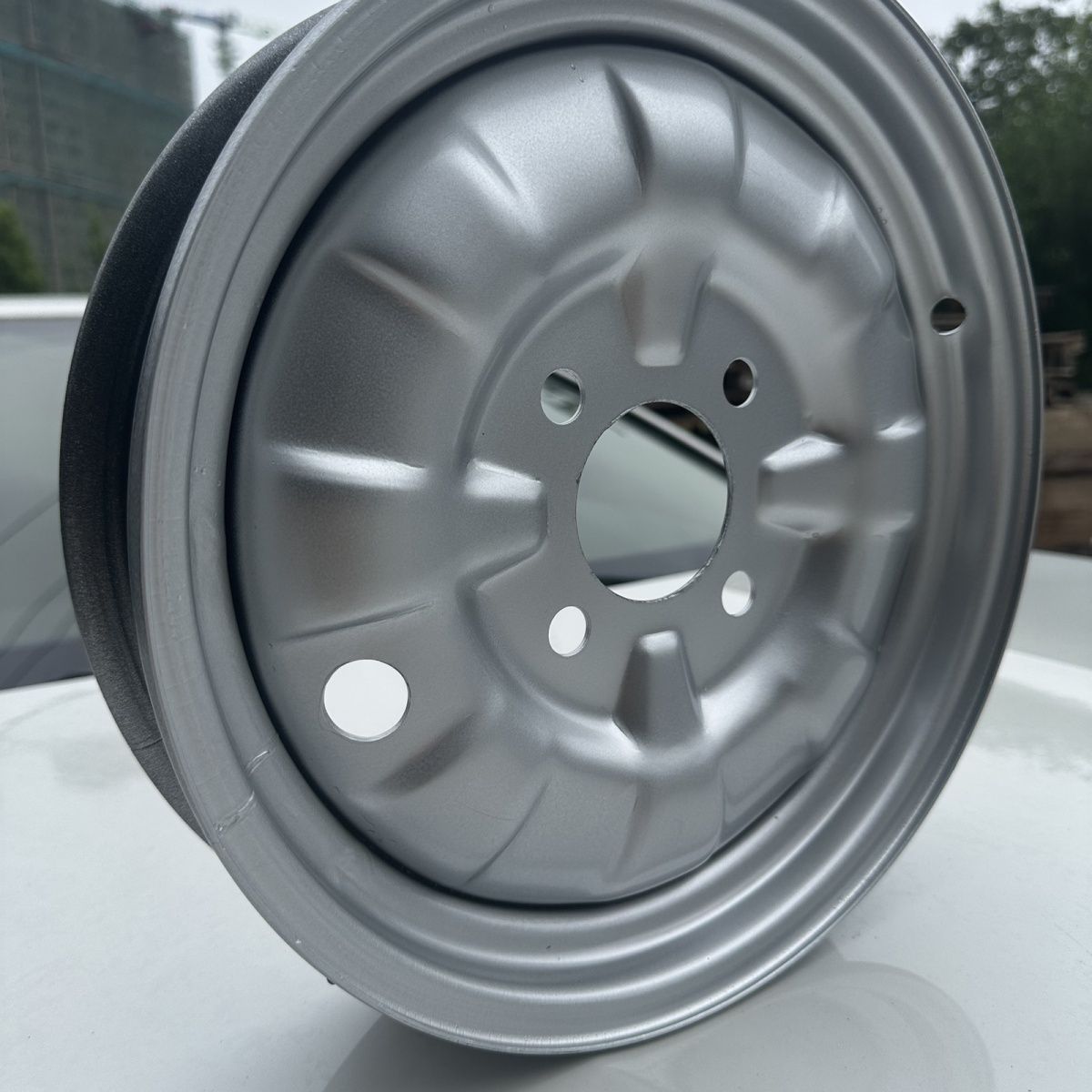 Electric tricycle rear wheel steel wheel hub steel ring plate wheel 4.00/3.00/3.75/3.50-12 thickened wheel