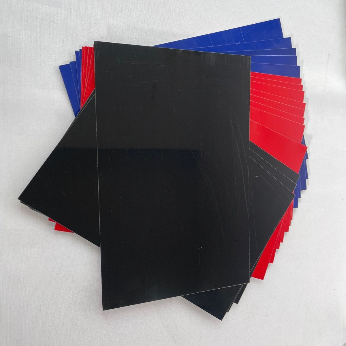 0.45mm/0.65mm黑色，蓝色，红色激光雕刻铝板纯铝烤漆铝板铝材