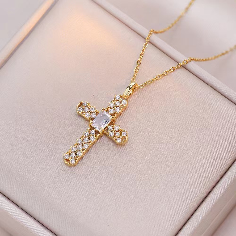 Wholesale Jewelry Shiny Cross Titanium Steel Zircon Inlay Pendant Necklace Cable Chain display picture 16
