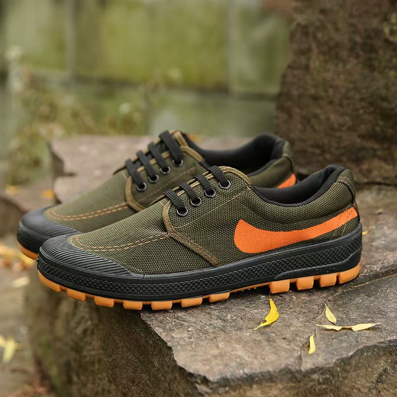 Мужская одиночная обувь на открытом воздухе освобождает обувь на строительной площадке рабочая обувь новая камуфляжная обувь для работы