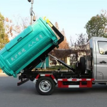 小型蓝牌勾臂垃圾车车厢可卸式可下地下室建筑垃圾转运车