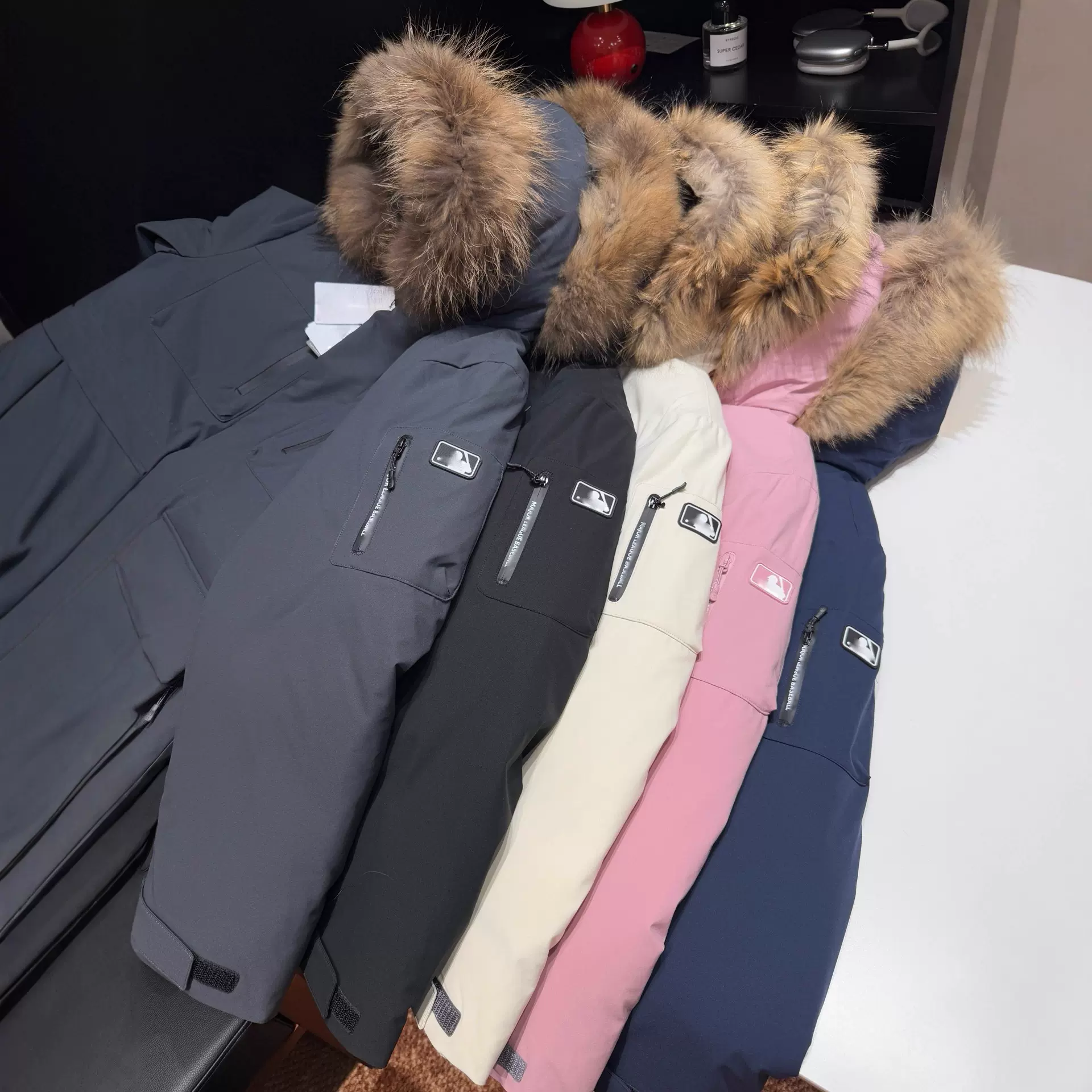 25冬季爆款mlb大毛领加厚工装派克服休闲保暖百搭羽绒服男女款