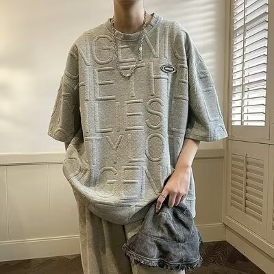 Nuevas camisetas de manga corta para hombres de verano coreano simple camiseta de moda de media manga de estilo de Hong Kong suelta camiseta de moda casual