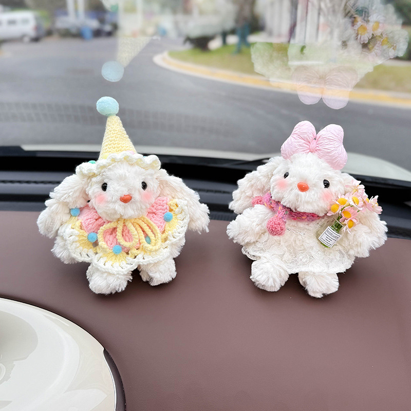 Decoraciones de automóviles de peluche de algodón de Año Nuevo 2025, consola central de automóviles, accesorios interiores de automóviles, artículos de decoración creativos generales