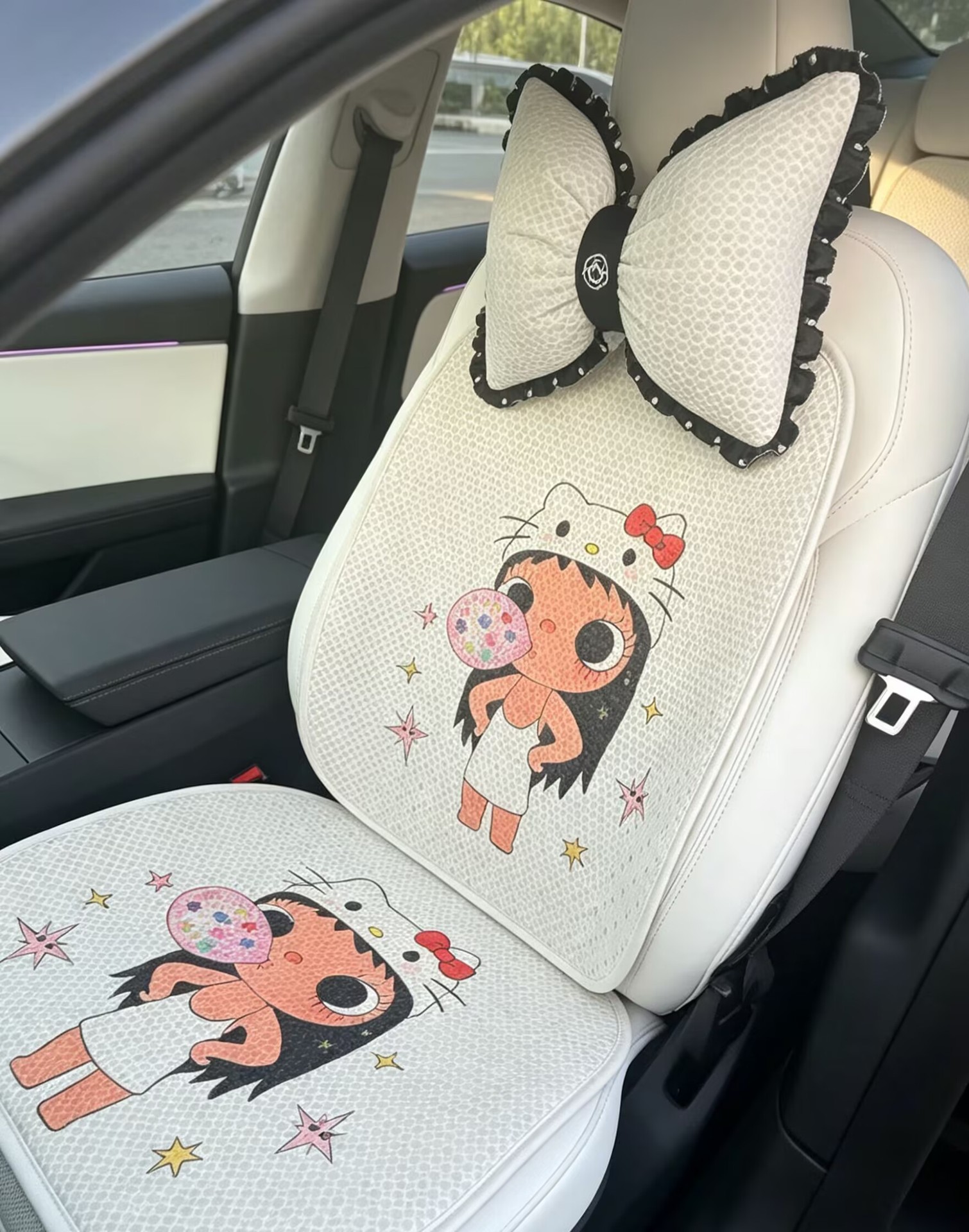 26-Year-Old New Model Cartoon Q-Style Beautiful Girl Breathable Fabric Car Seat Cushion Four-Season Multi-Piece Set Independent Stand Cross-Border Wholesale