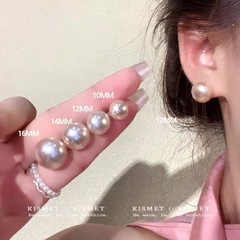 銀の針の粉の光のマントーの真珠のピアスの女性の軽い豪華なファッションの気質の高級感のイヤリングの2025年の爆発的な耳飾り