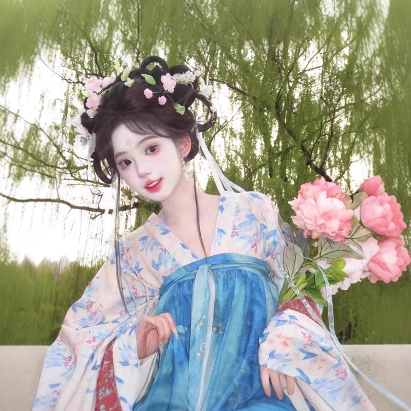 Little Tang-Style Hanfu for Women, Chest-Length, Large-Sleeved Ru, Broken Skirt, Spring & Fall Style, Light Blue Two-Piece Set with High-End Colors