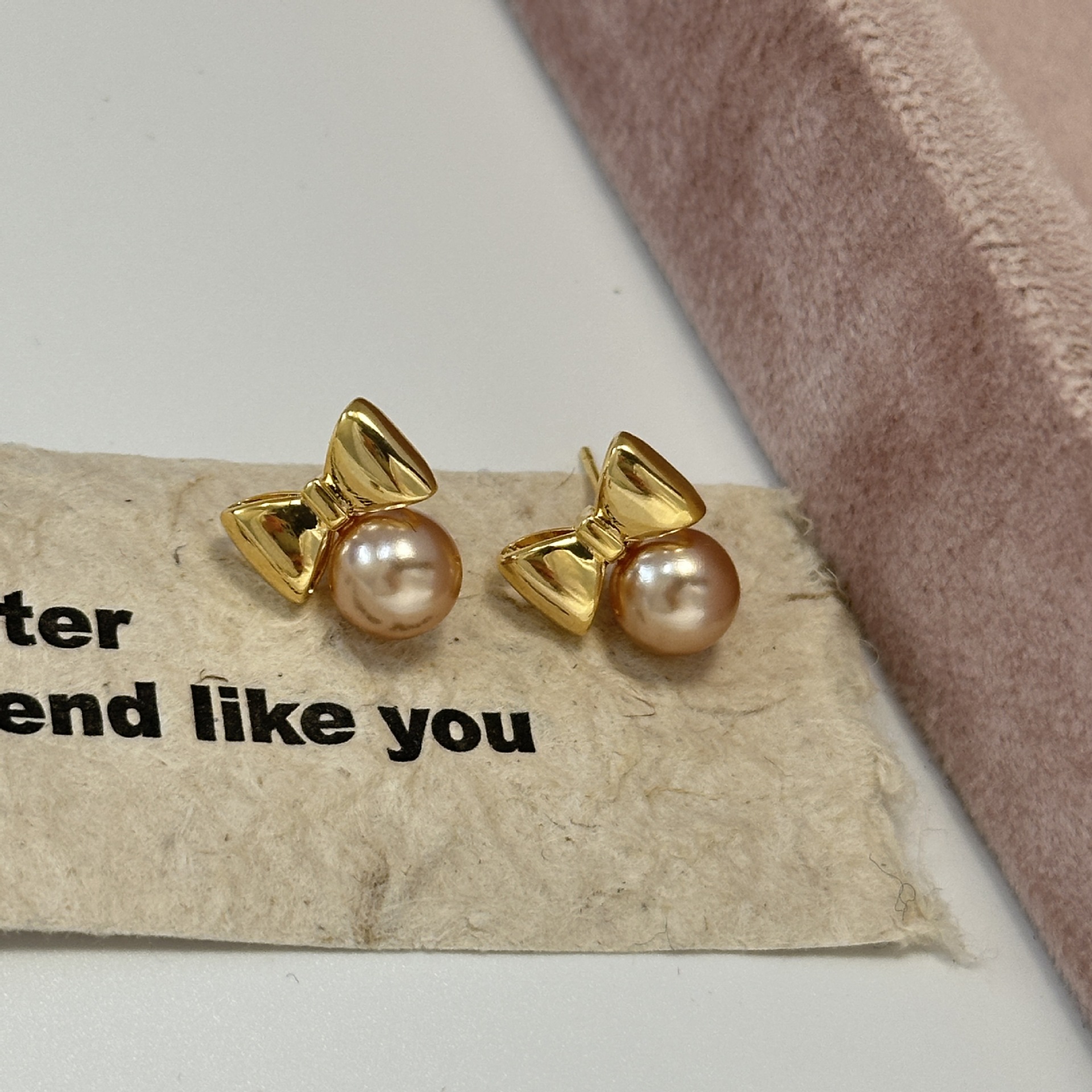 Elegant Pearl Cherry Stud Earrings In Mocha Mousse And Gold Tone_voghion.com