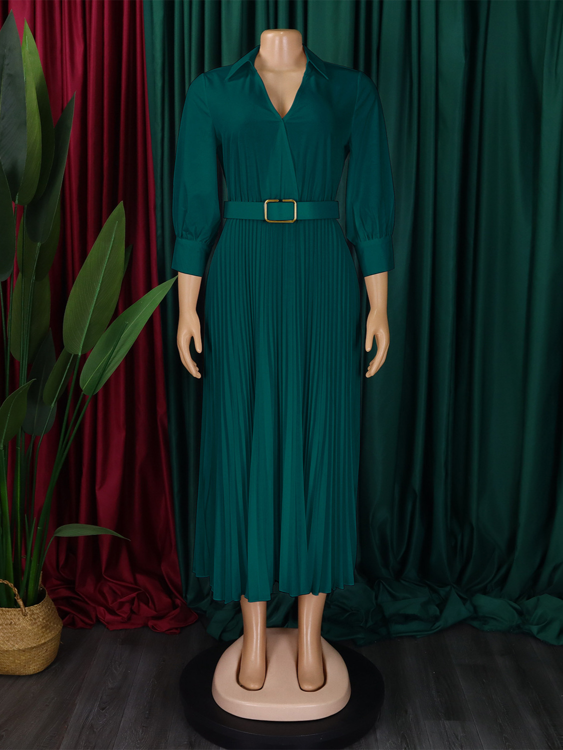 elegant long fashionable solid color dress