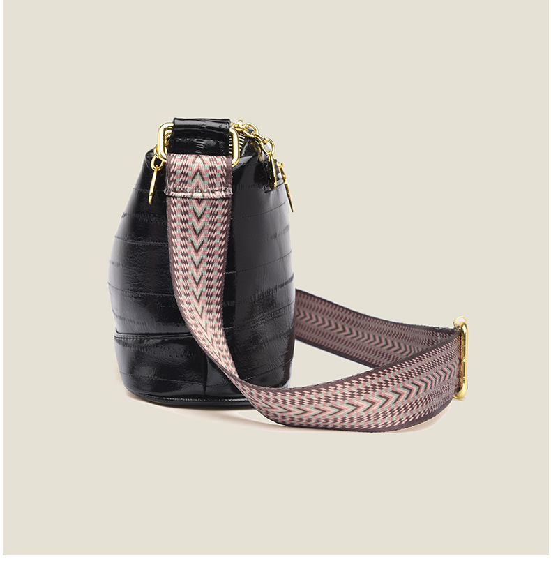 Women’s Large Capacity Shoulder Bag Multi Compartment Crossbody_voghion.com