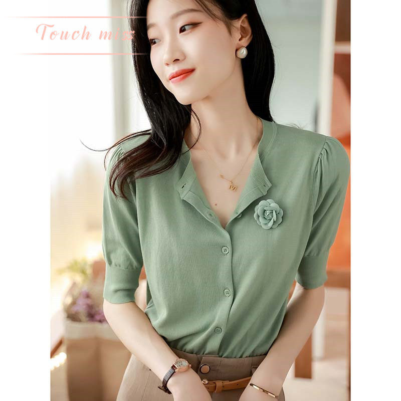 Hong Kong and American Fashion/Exquisite and Sweet Camellia Flower Top for Women, Summer Thin Short Loose Refreshing Knitted Cardigan