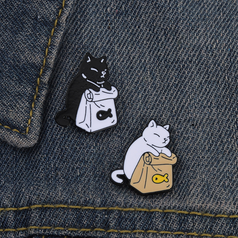 Plating Design Cute Pin Cat Fish Alloy Plating Unisex Brooches