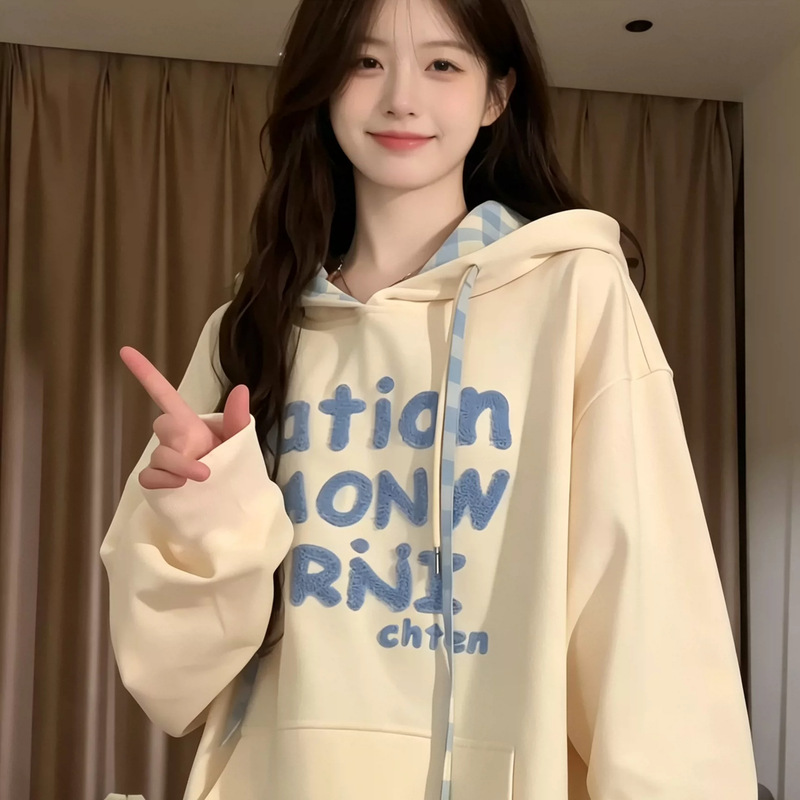 New autumn and winter collection: women's hooded sweatshirt with letter embroidery, suitable for middle and high school students, featuring a loose-fitting, plaid design