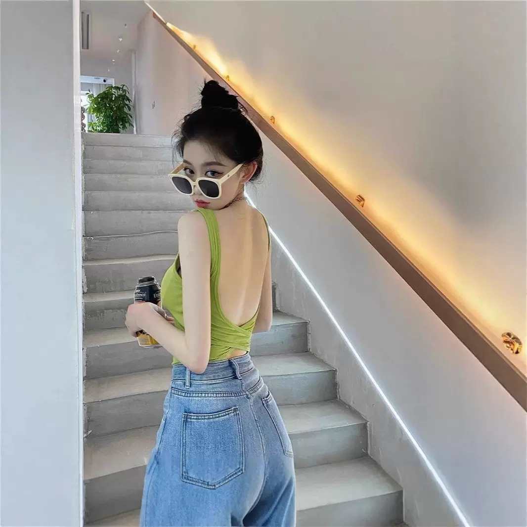 美背外穿遮肚显瘦吊带小背心女夏季辣妹带胸垫性感大露背别致上衣