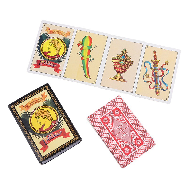 Fabricante español de naipes de plástico tipo caja negra produce y vende al por mayor naipes hechos a mano específicamente para juegos de cartas.