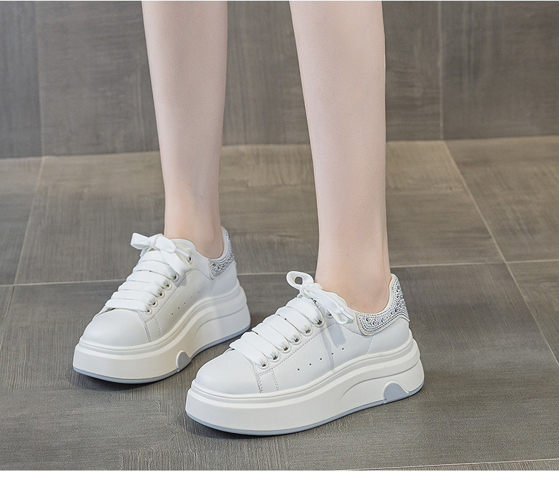 Giày sneaker nữ đế dày kiểu Hàn Quốc hình trái tim, cổ thấp, phong cách thời trang mùa xuân 2026 — M2806 màu đỏ, M2806 màu be, M2806 màu đen chi tiết 19