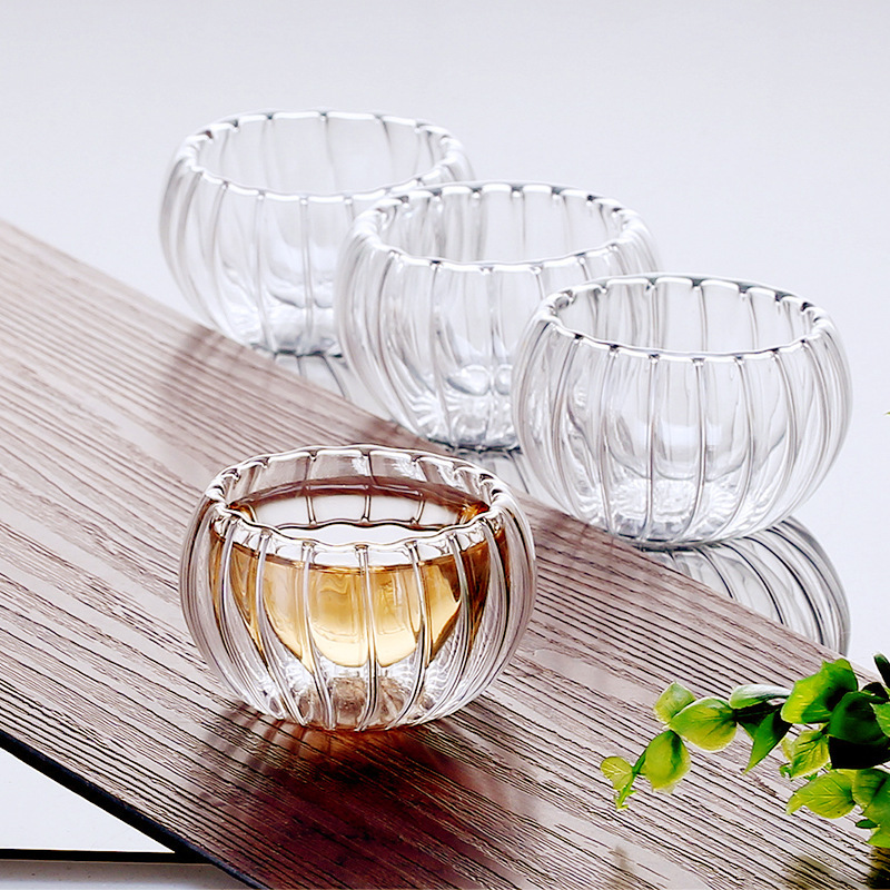 Venta al por mayor de vidrio borosilicato calabaza a rayas taza de té hogar Kung Fu juego de té de vidrio doble taza de té pequeña