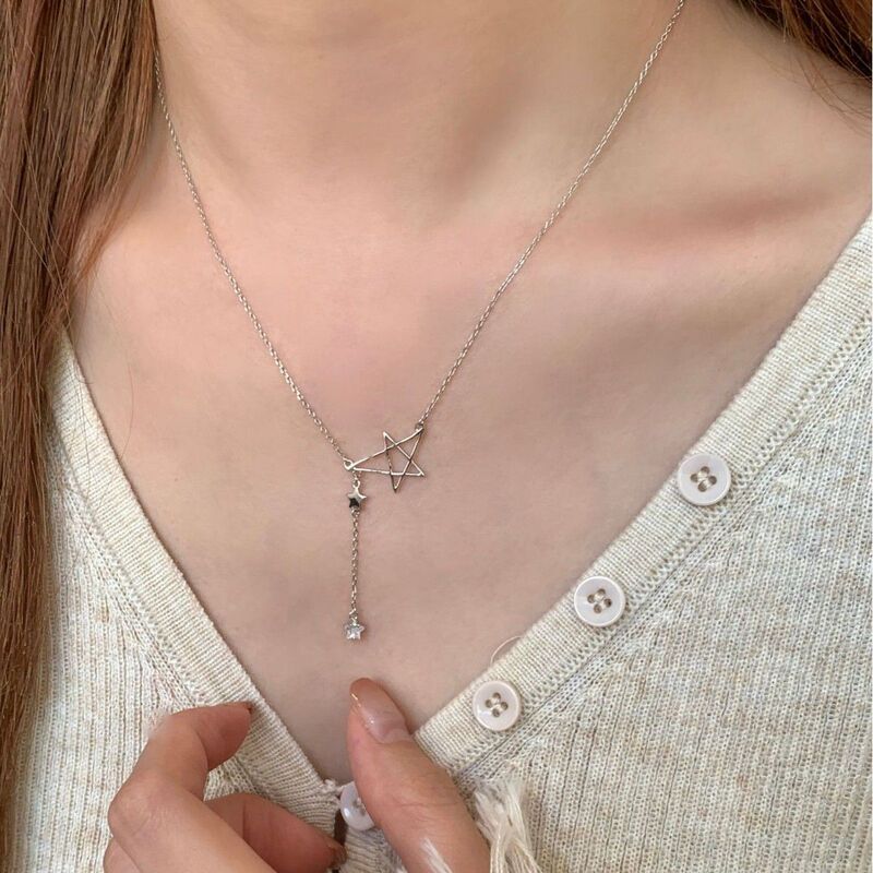 "Star Trail Drops" Korean-style silver star necklace, versatile for everyday wear, simple and extremely beautiful collarbone chain, new for 2026 "Star Trail Drops" Korean-style silver star necklace, versatile for everyday wear, simple and extremely beautiful collarbone chain, new for 2026