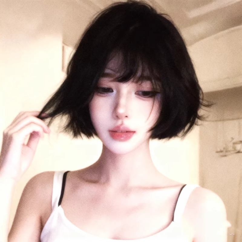 Parrucca Koni da donna a testa piena, capelli corti e lisci, frangia elegante, voluminosa parrucca bobo coreana naturale che modella il viso