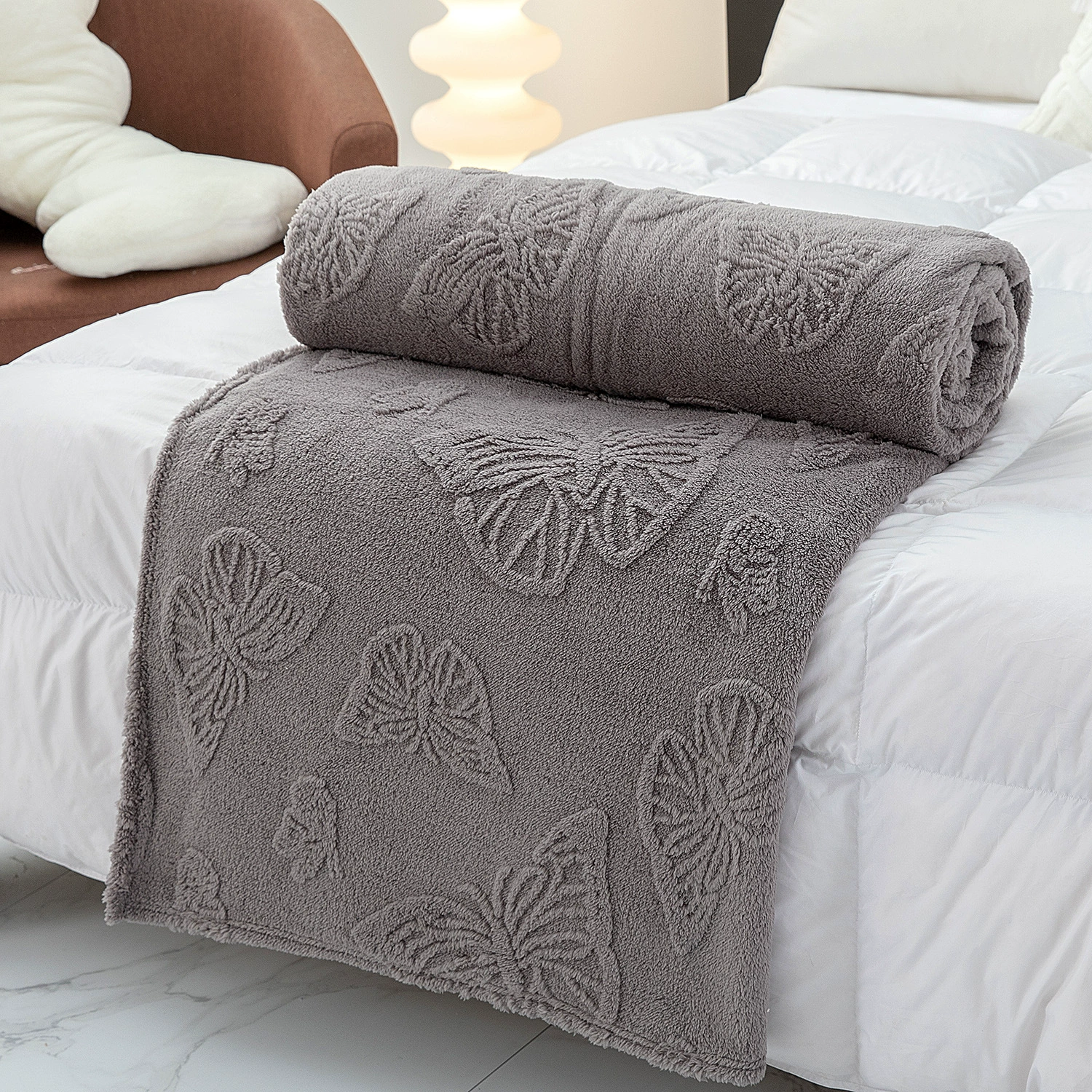 Плюшевое одеяло Velvet Throw Blanket, однослойная тисненая бабочка, размеры 70×100–200×230 см