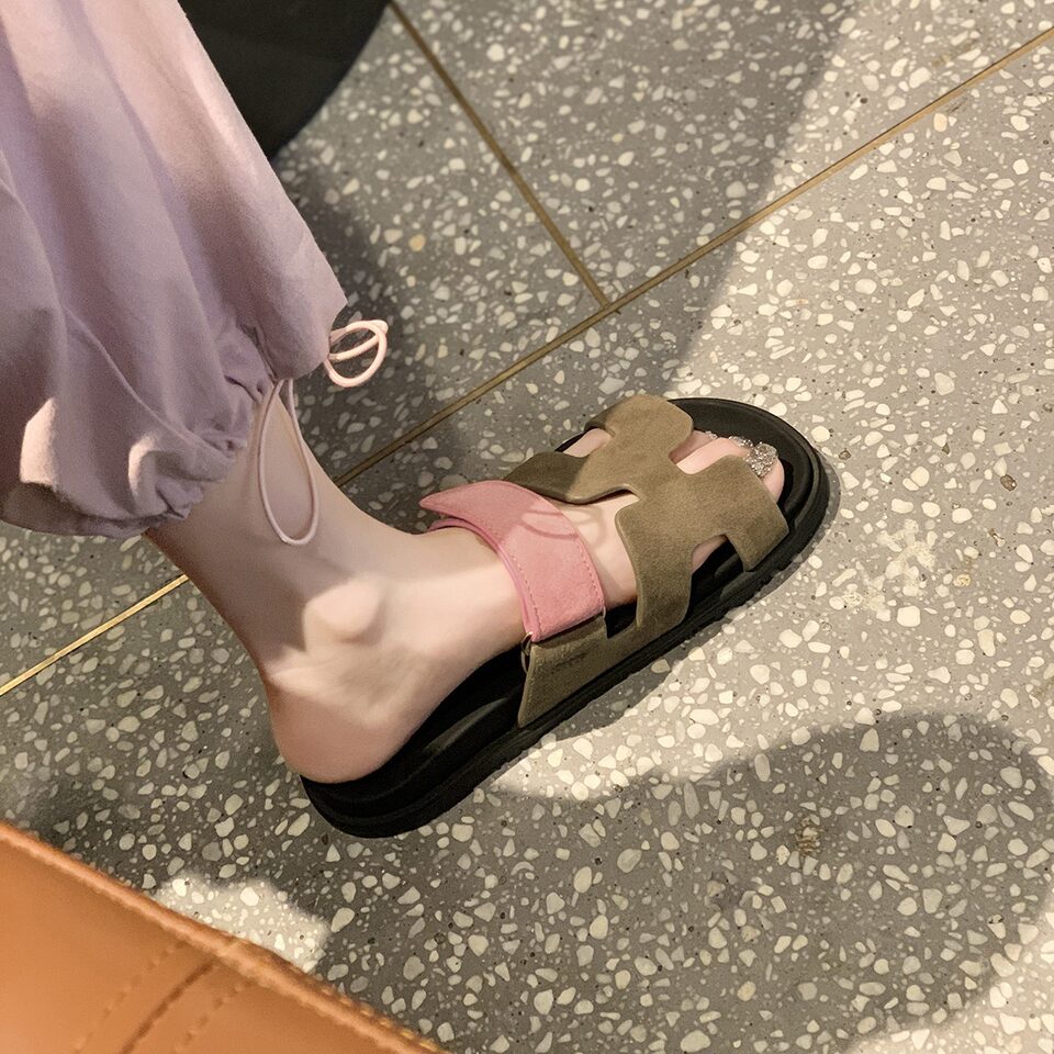 Dép sandal nữ quai ngang một dây đế bằng dày, mũi tròn, đi ngoài trời — Màu trắng, Màu đen, Xanh denim phối nâu, Xanh mực ghép Hồng
