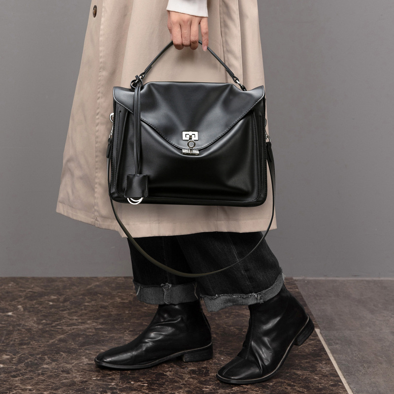 Women's Versatile Soft Leather Messenger Bag Large Capacity Tote_voghion.com