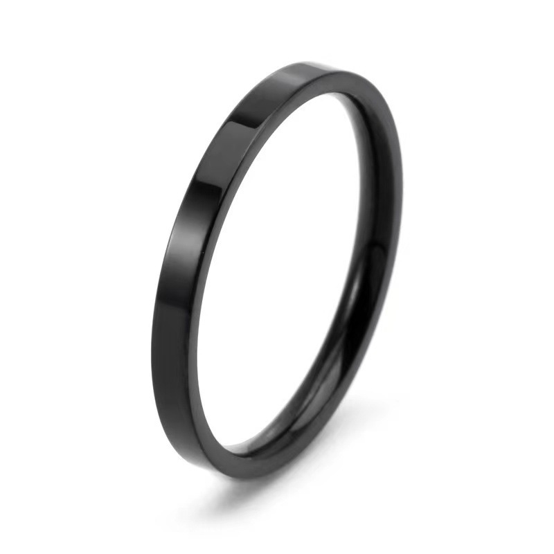 Anello in titanio per donne con dita piccole, resistente allo sbiadimento, a forma di diamante con diamanti incastonati, stile femminile leggero e lussuoso._voghion.com