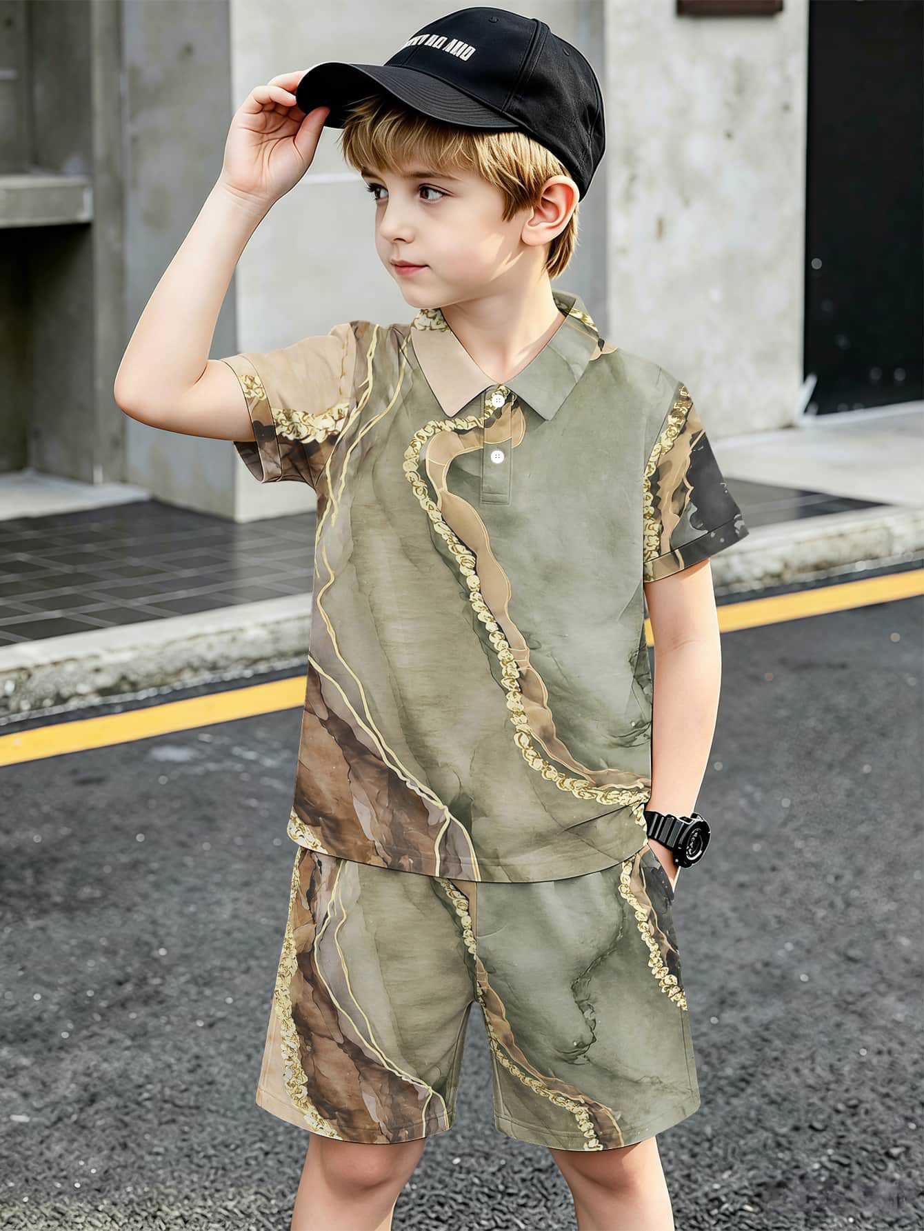 Conjunto de polo e calções para menino com estampado 3d_voghion.com
