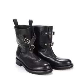 女式皮靴;乐福鞋;女式时装单鞋