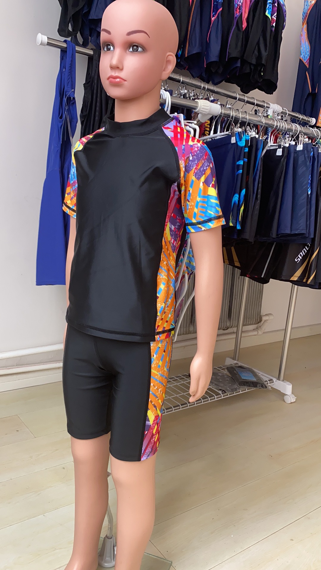 Children's Professional Swimsuit, Teenagers' One-Piece Swimsuit, Medium and Large Kidsren's Swimming Training Swimsuit Two-Piece Set