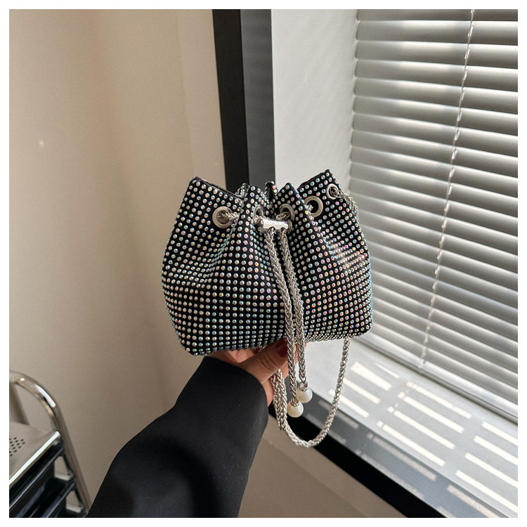 Minimalist Women's Bucket Bag With Diamond Details Single Shoulder_voghion.com