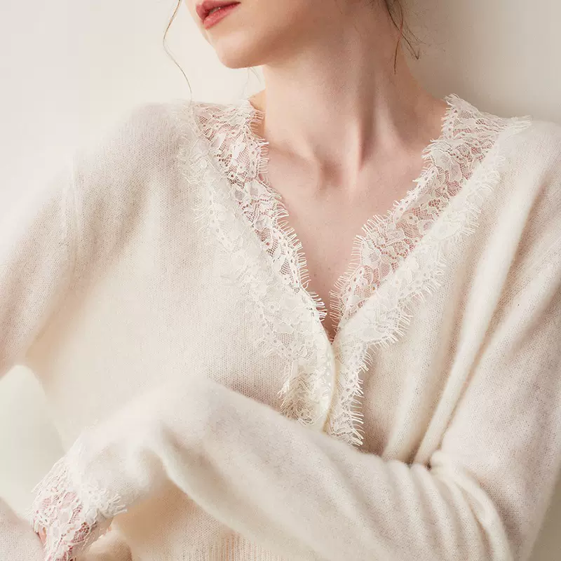 秋冬新款高级感羊绒衫女薄款山羊绒开衫蕾丝款V领针织羊绒外套