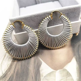 耳钉;耳环;戒指