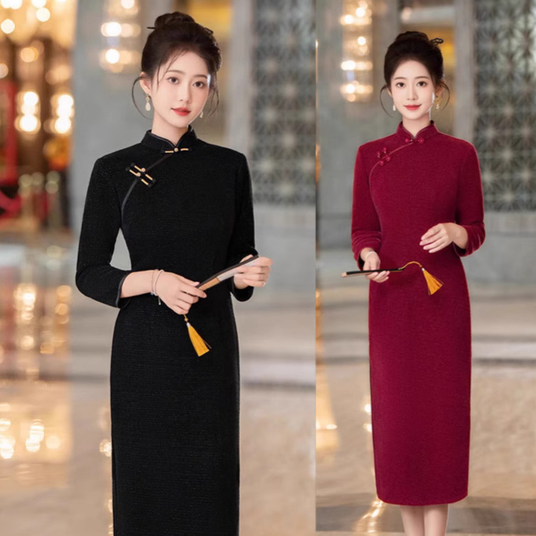新中式改良版黑色旗袍2024秋冬新款新娘女装短款红色小个子连衣裙