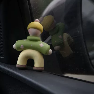 Diffusing Stone Car Interior Ornament – Car Perfume Aromatherapy - little-yellow-and-green-flowers