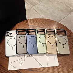 适用iPhone17promax磨砂金属漆磁吸手机壳苹果16超薄PC全包保护套