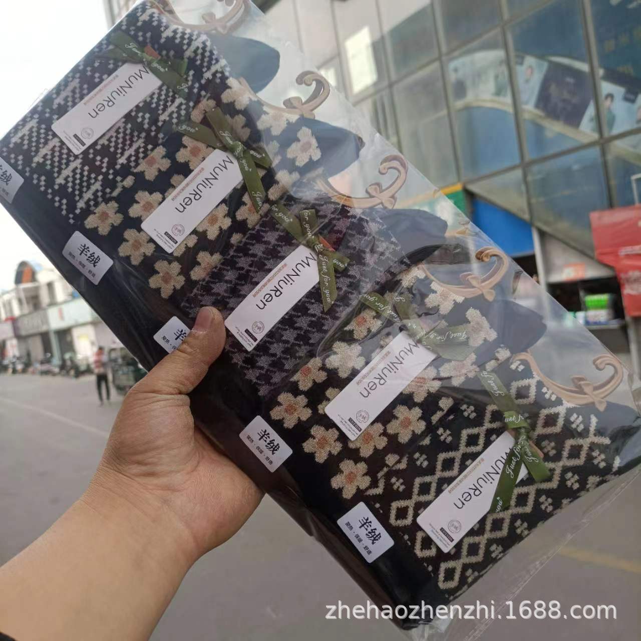 ec06d12b10d6ed1146cb9f8e99c5b7