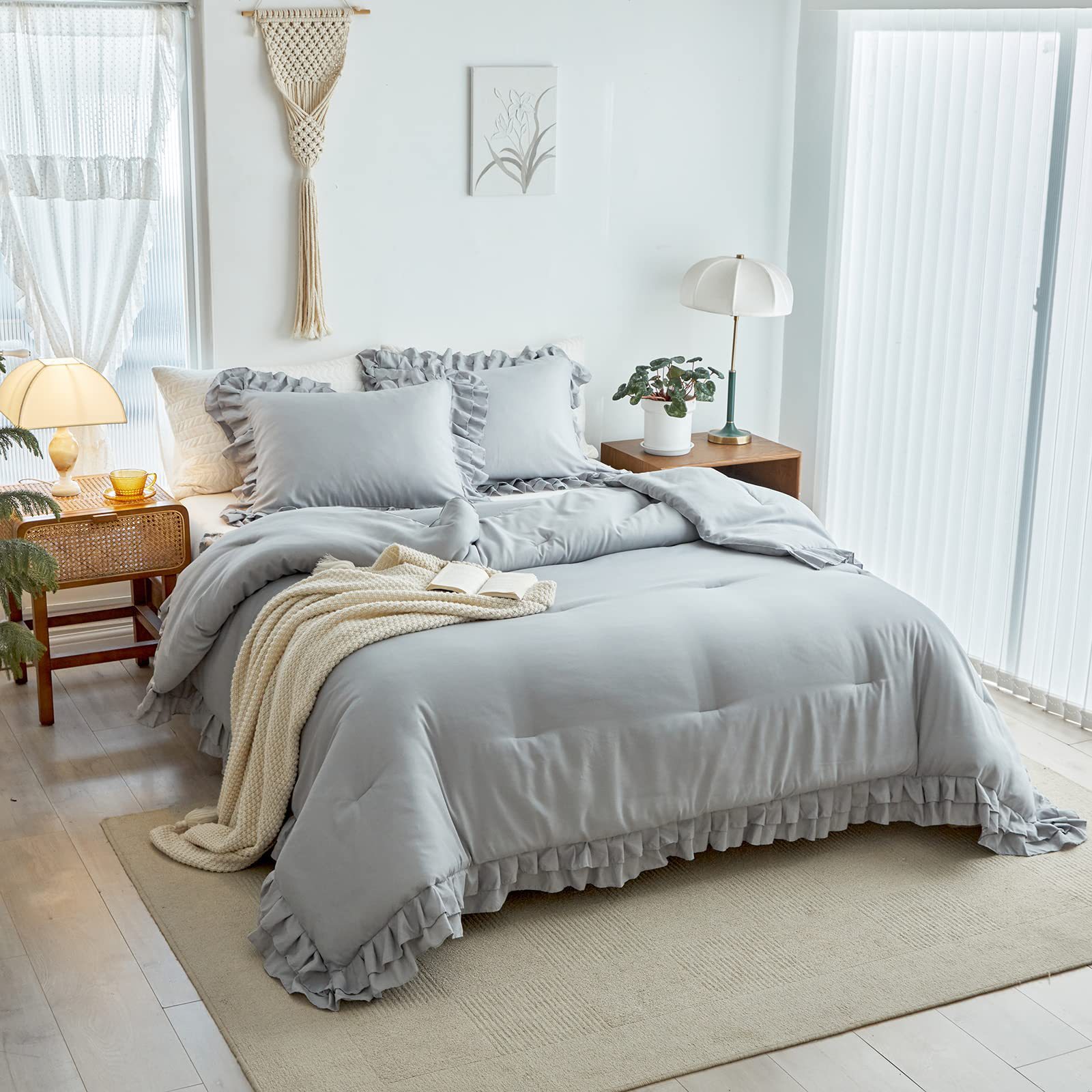 Grey Queen(1 Comforter + 2 Pil