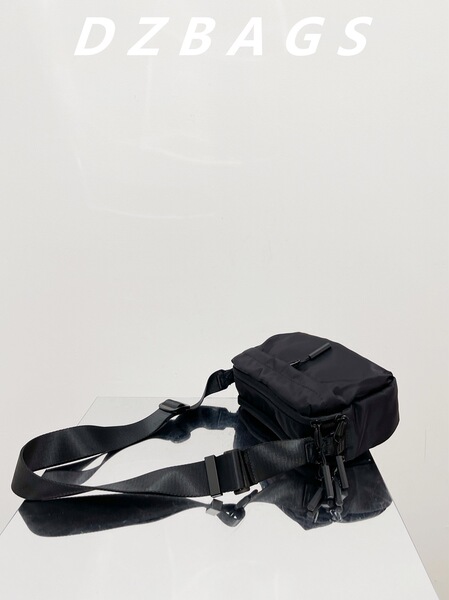 Pocket waterproof ultra light nylon black one-shoulder bag for men…