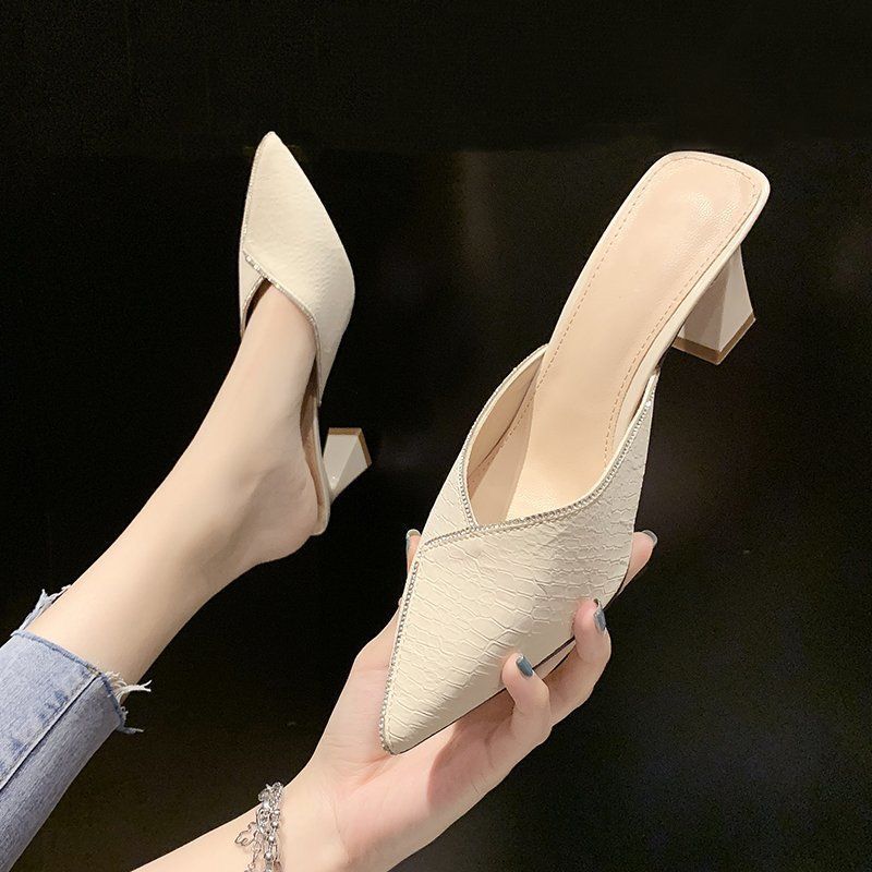 轻便小众设计感清新拖鞋2024网红复古英伦风气质优雅尖头凉拖