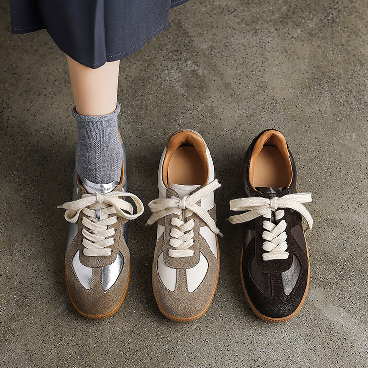 Two-tone elegant retro comfortable casual footwear