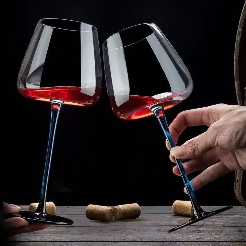 2 tazas de vino azul