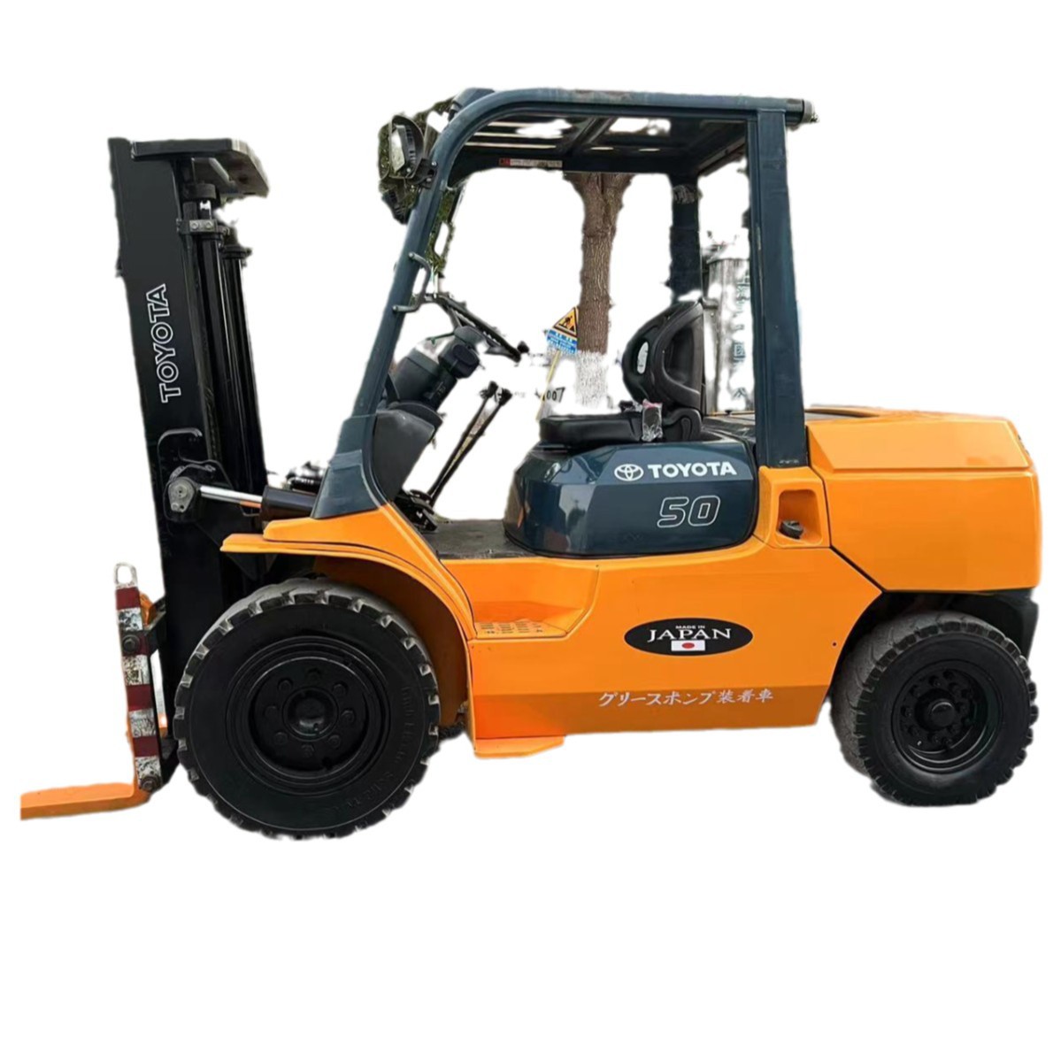 Exportación de comercio exterior Toyota Komatsu de segunda mano 3 toneladas 3.5 toneladas 5 toneladas tres niveles 4.5 metros con camión de transporte lateral