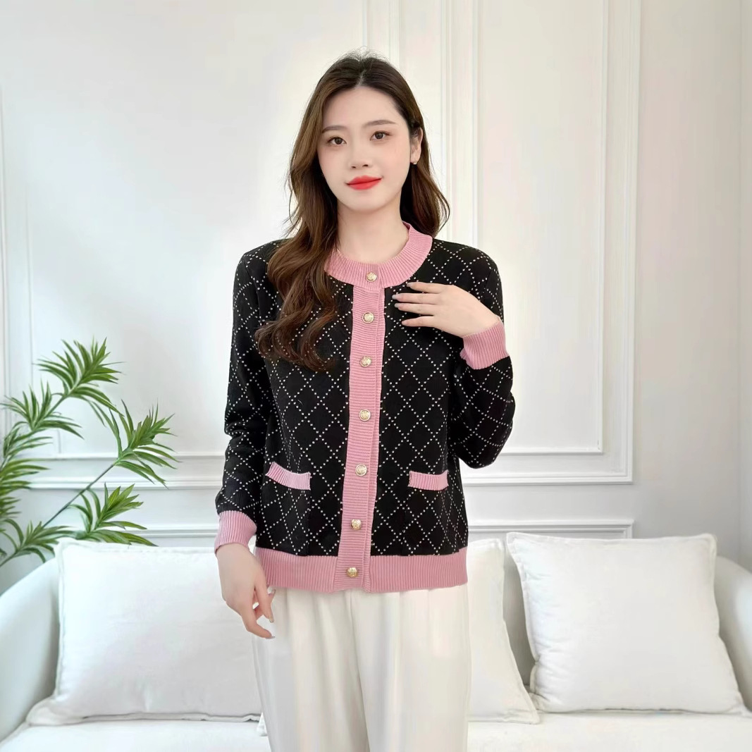 跨境秋冬毛衣时尚百搭格纹交错复古显瘦针织圆领大口袋针织开衫