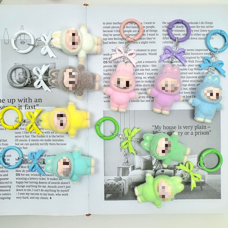 Cute flocked plush keychain pendant, trendy toy for students and couples, bag accessory, gift Cute flocked plush keychain pendant, trendy toy for students and couples, bag accessory, gift