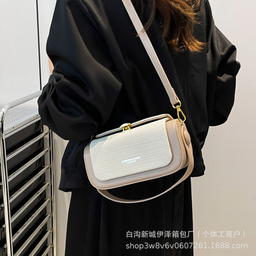 Fashion trend high-end small square shoulder crossbody bag literary simple lightweight luxury retro box bag wholesale