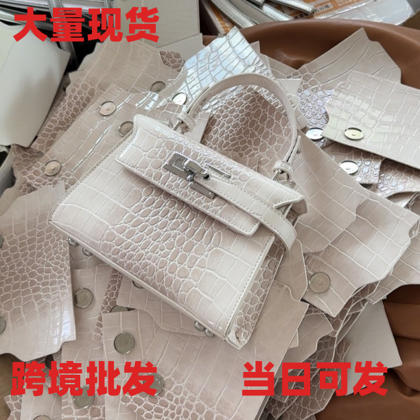Second-Generation French-Style Crocodile-Pattern Kelly Bag 2026 New Fashion Versatile Elegant Women's Shoulder Crossbody Handbag Second-Generation French-Style Crocodile-Pattern Kelly Bag 2026 New Fashion Versatile Elegant Women's Shoulder Crossbody Handbag