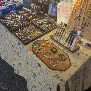 һ�����l����ʽ�U������[������ֱ���g���÷Շ����м���λչʾ��