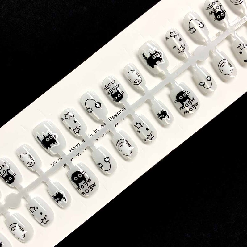 Thirty Pieces of Wear Armor New Cartoon Black and White Cat Cat Eye Wear Armor Student Nail Patch Pure Handmade Manicure Thirty Pieces of Wear Armor New Cartoon Black and White Cat Cat Eye Wear Armor Student Nail Patch Pure Handmade Manicure